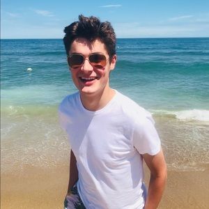 Meet your Posher, Nicholas